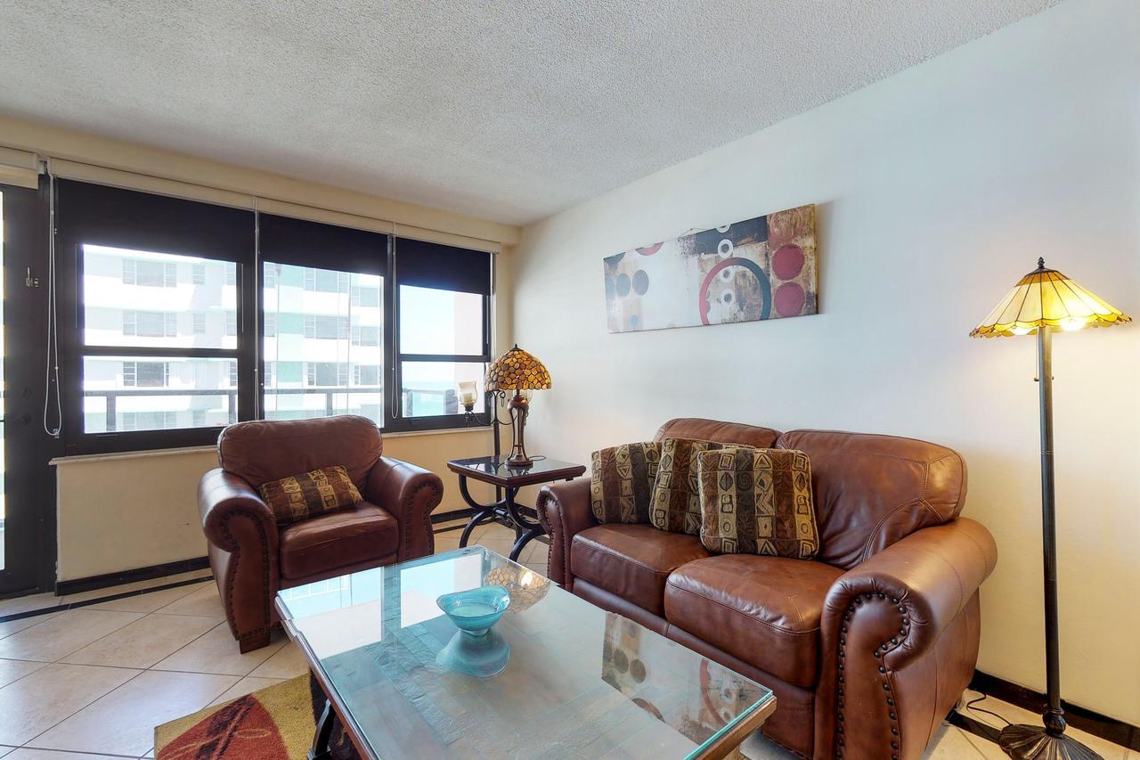 The Alexander: Miami Beach Apartment Стая снимка