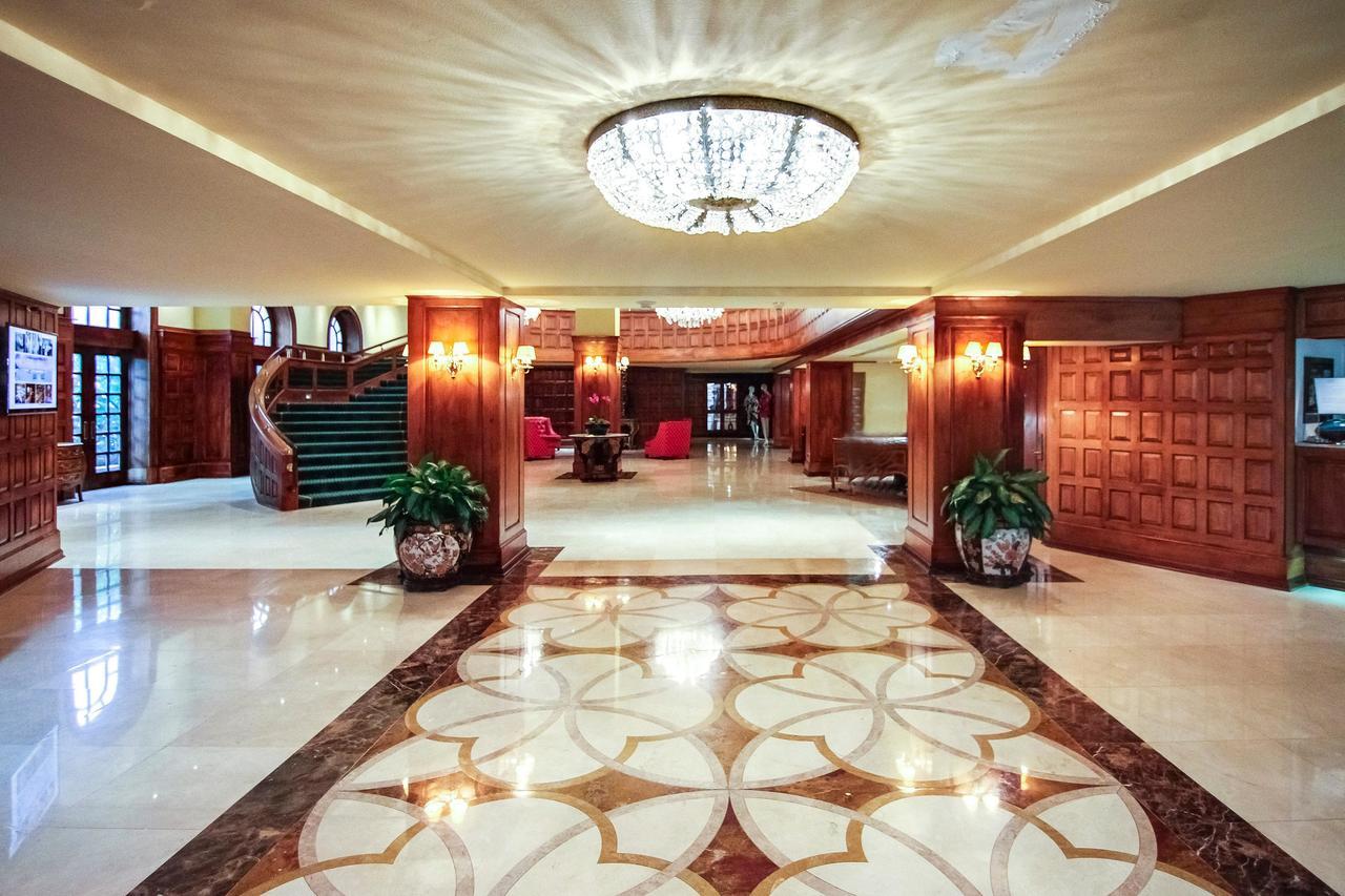 The Alexander: Miami Beach Apartment Стая снимка