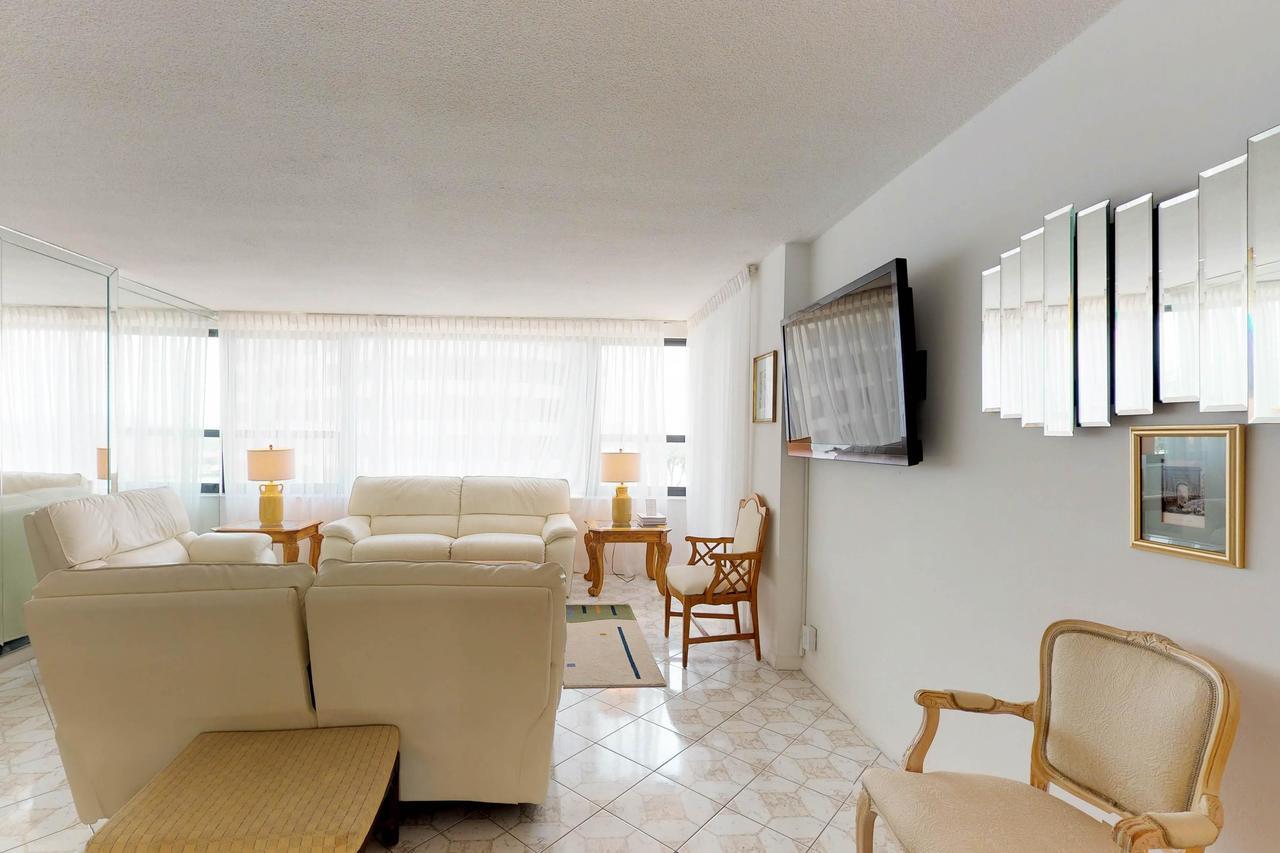 The Alexander: Miami Beach Apartment Стая снимка